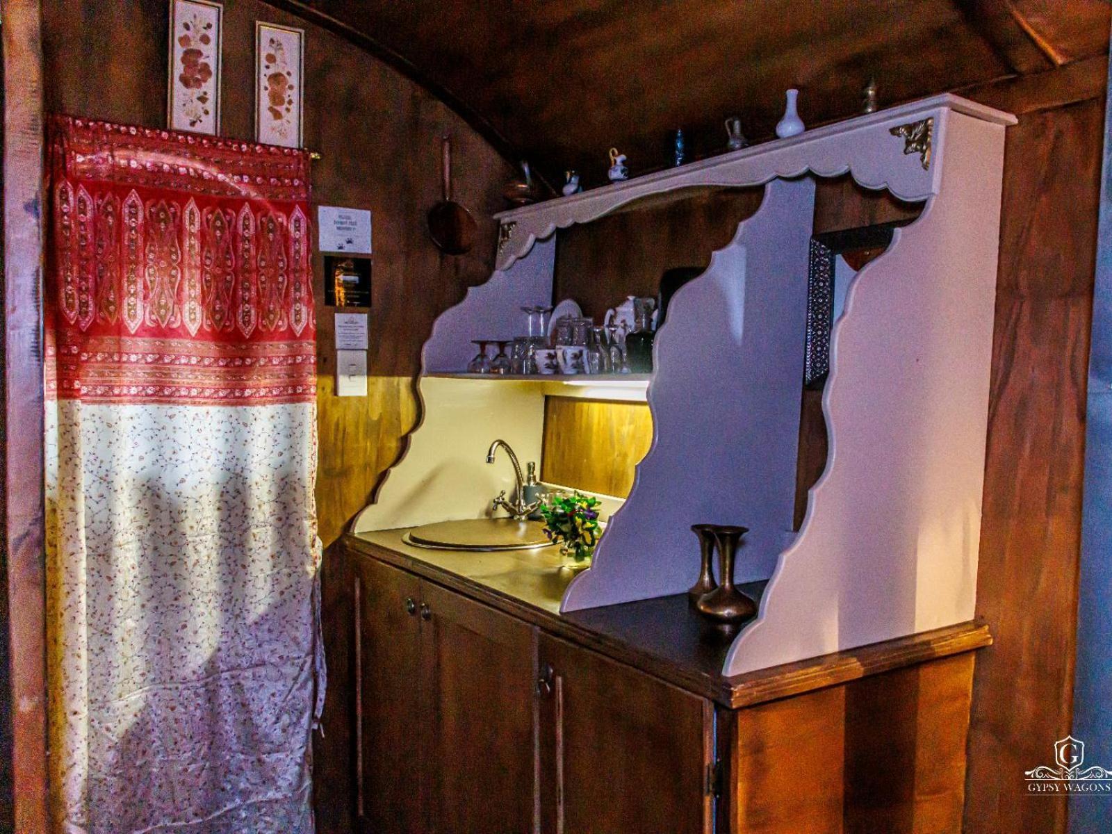 Gypsy Wagons And Vans, Кларенс Номер фото